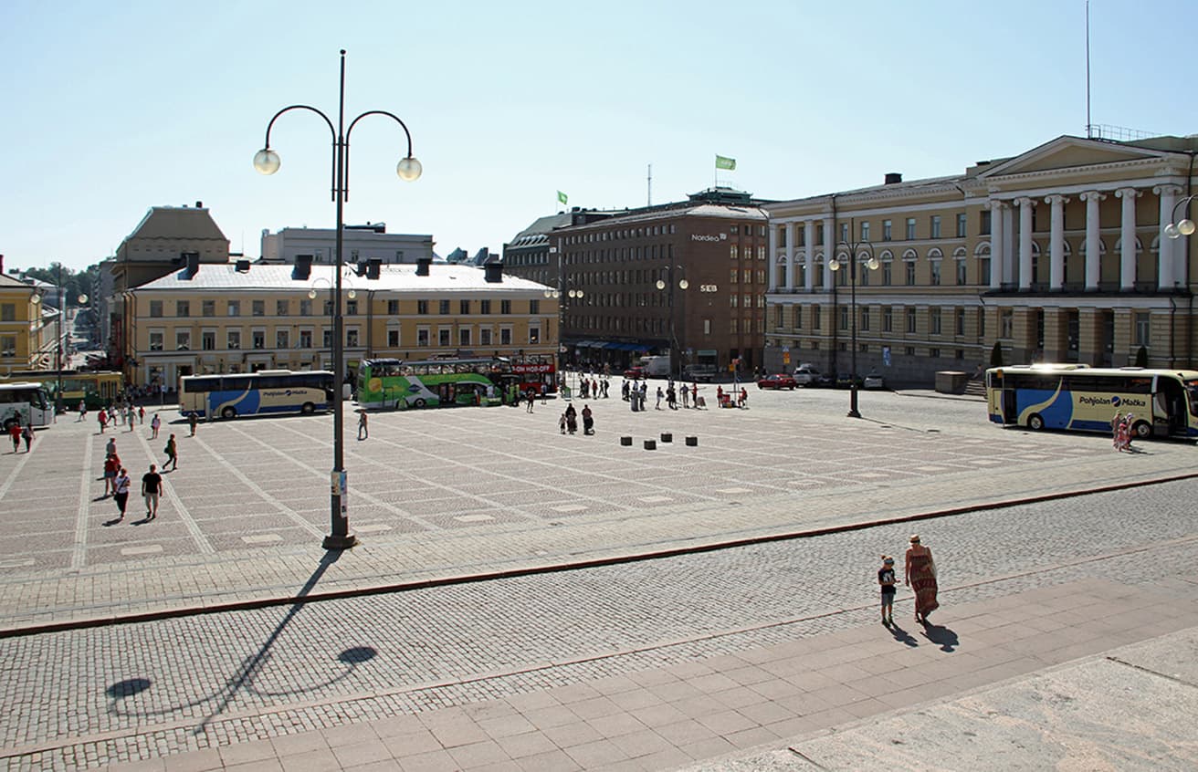 Senaatintorin vanhat valaisimet